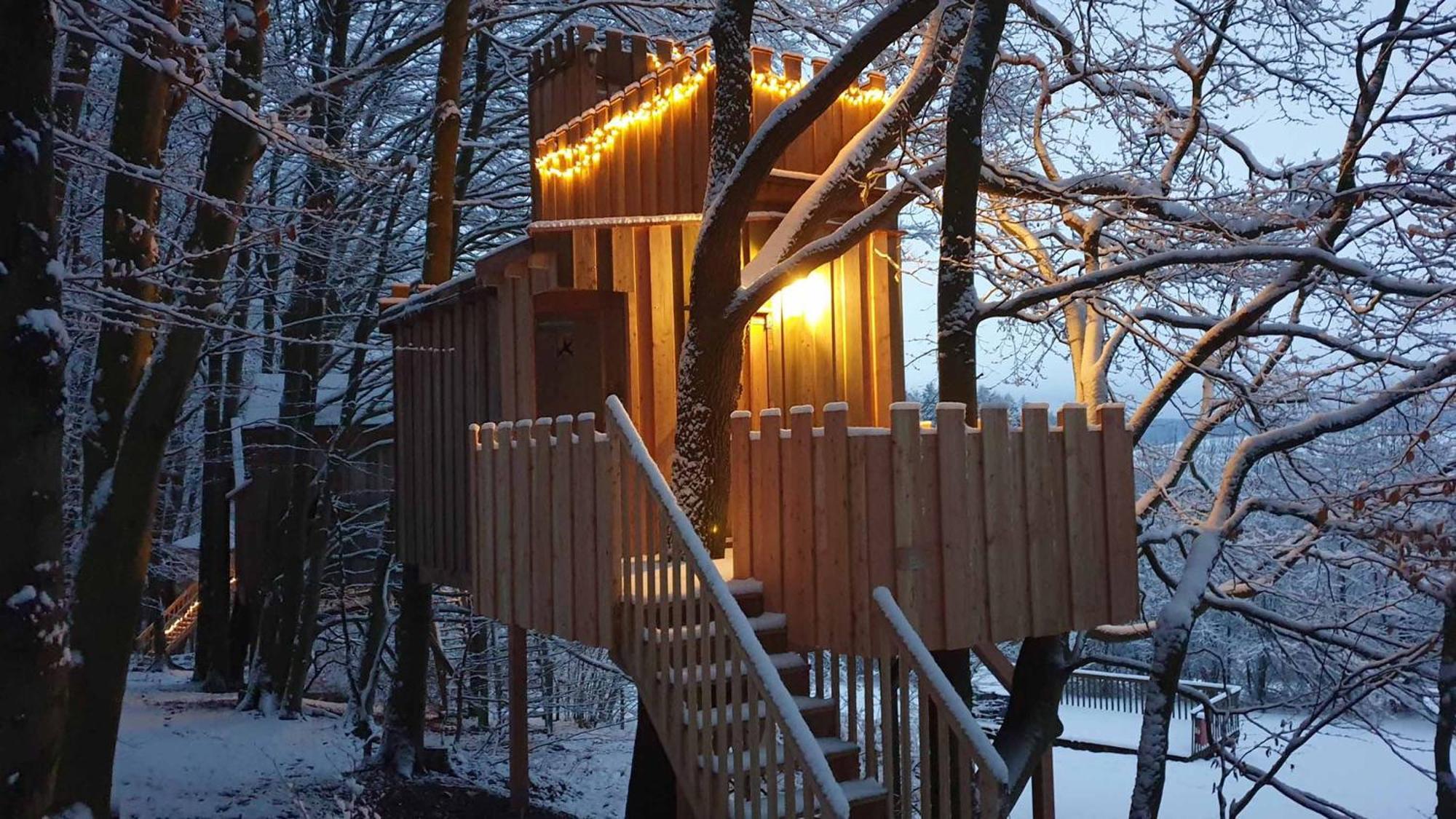 Baumhaushotel Solling Uslar Exterior foto