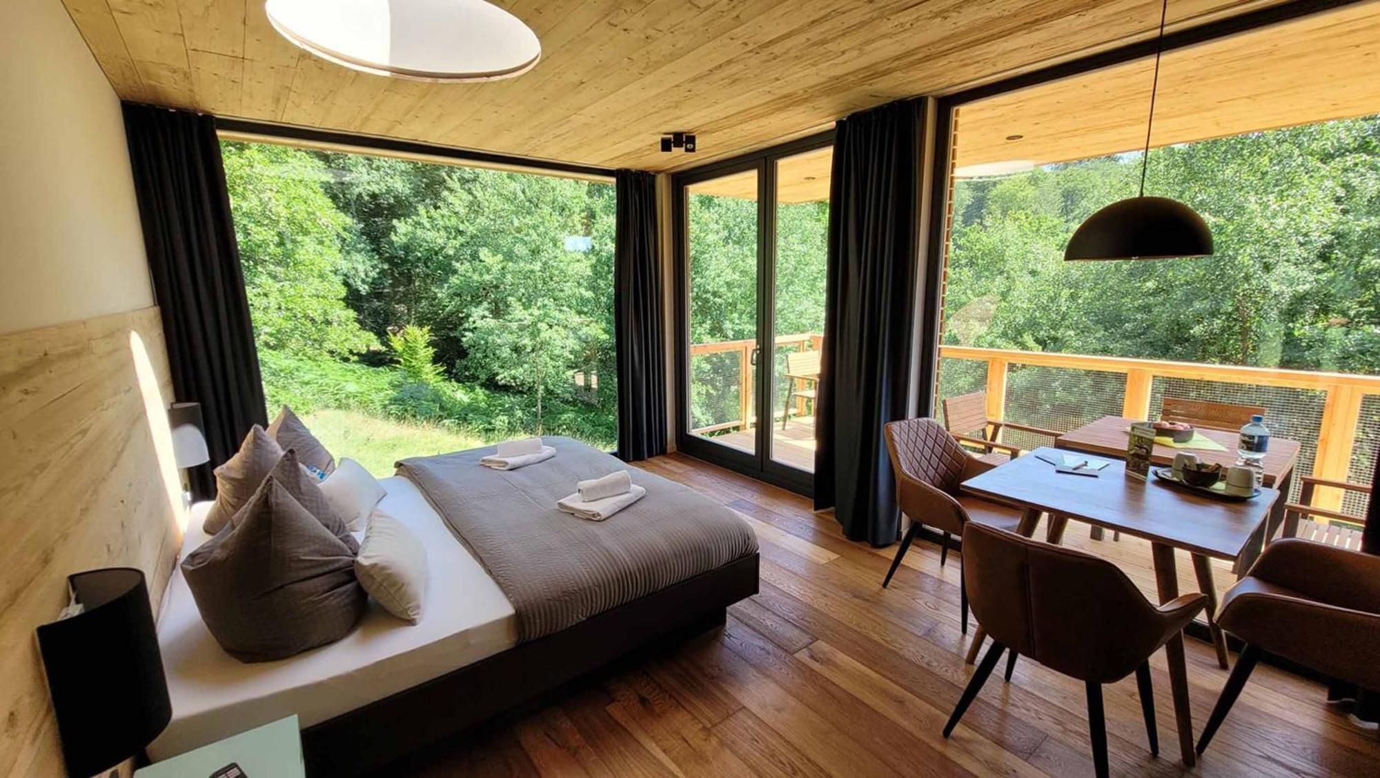 Baumhaushotel Solling Uslar Exterior foto